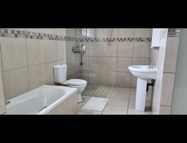 3 BEDROOM HOUSE FOR SALE IN WOODLANDS